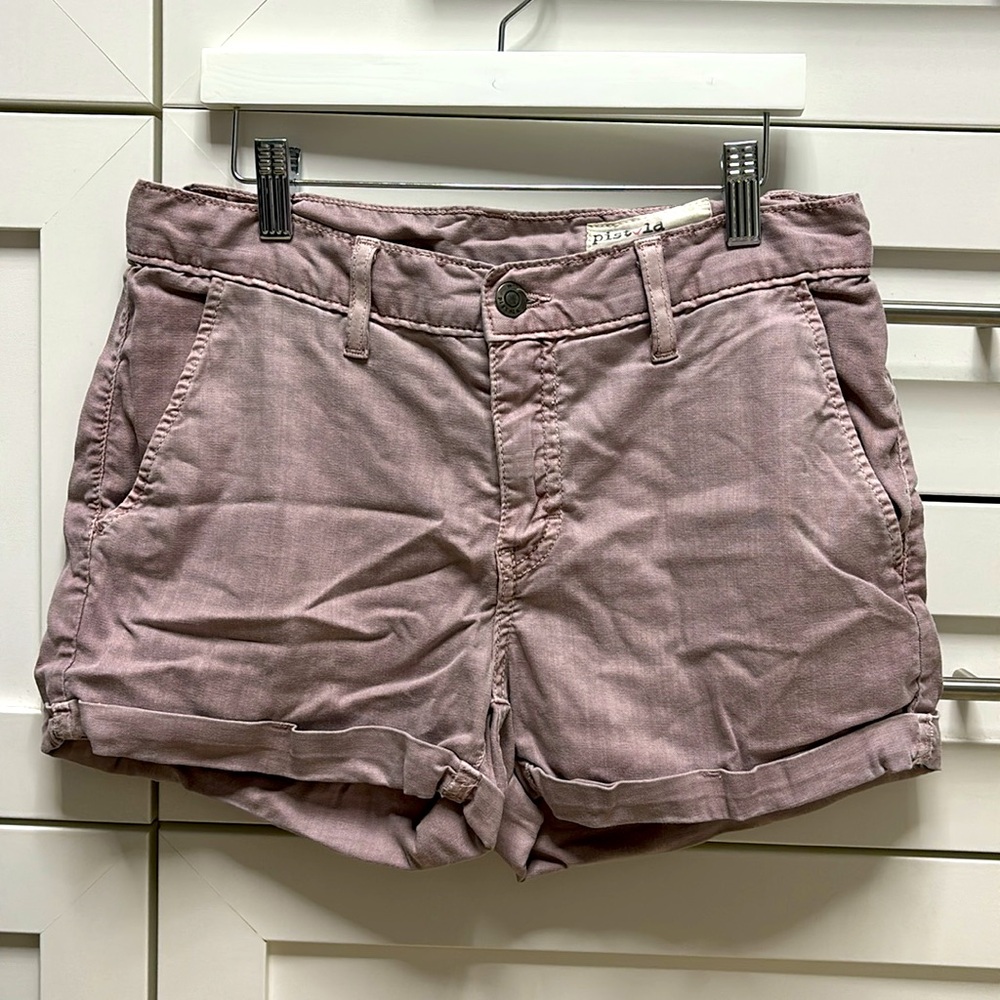 Pistola cuffed shorts - Size S - Gently used condition - Super soft & stretchy